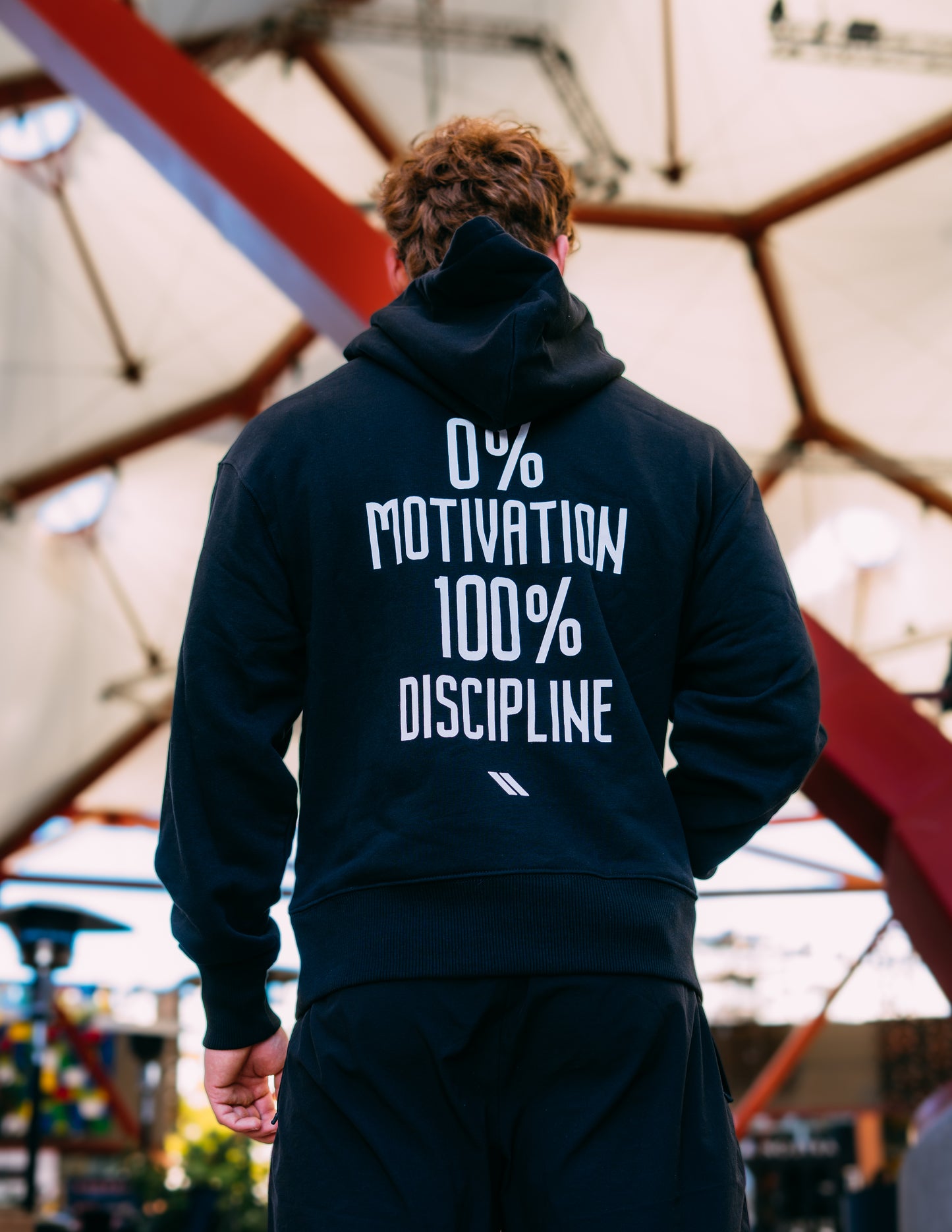 0% MOTIVATION 100% DISCIPLINE HOODIE BLACK