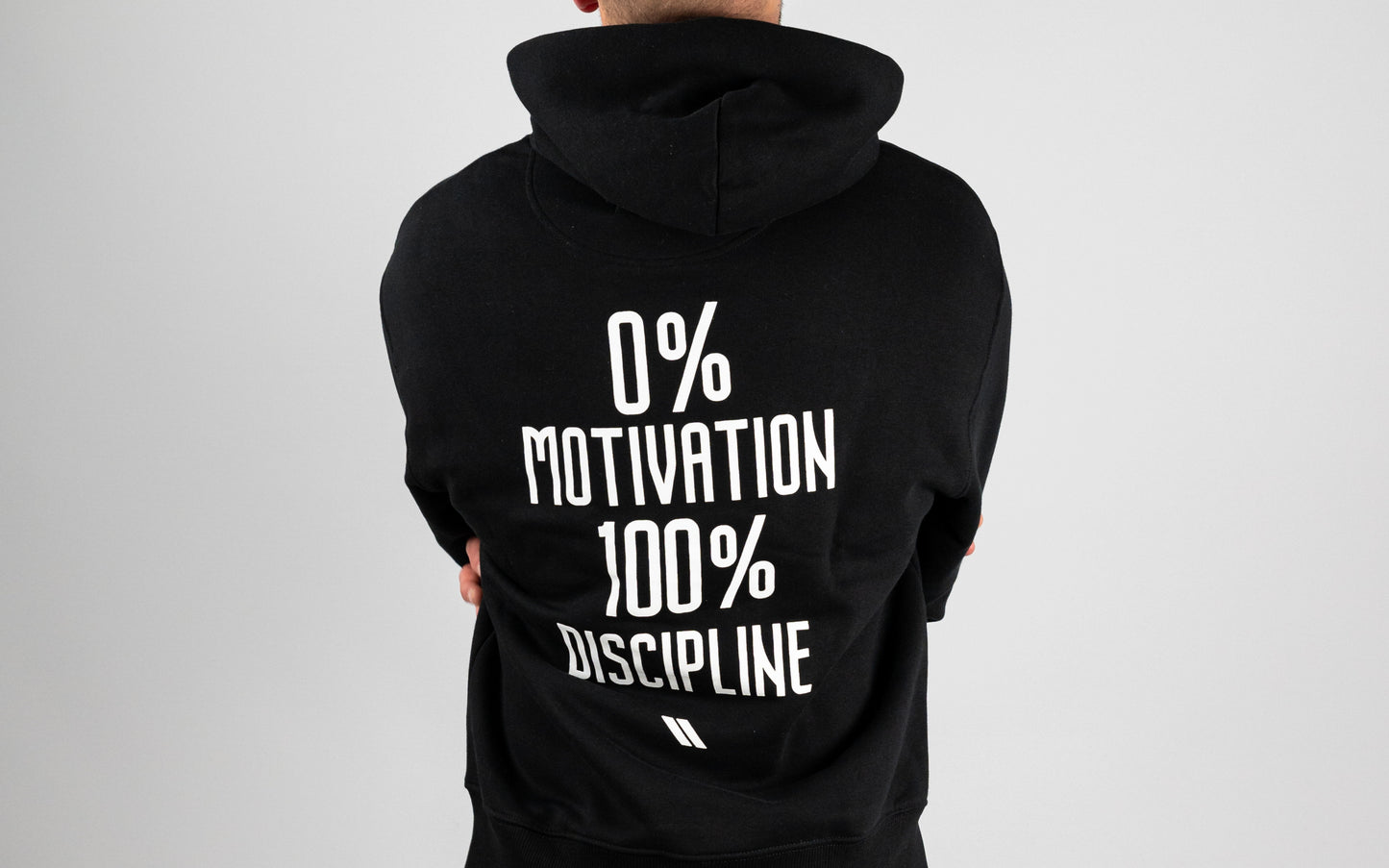 0% MOTIVATION 100% DISCIPLINE HOODIE BLACK
